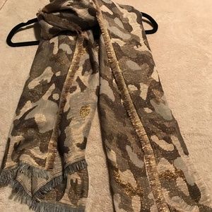 Kettlewell brand scarf